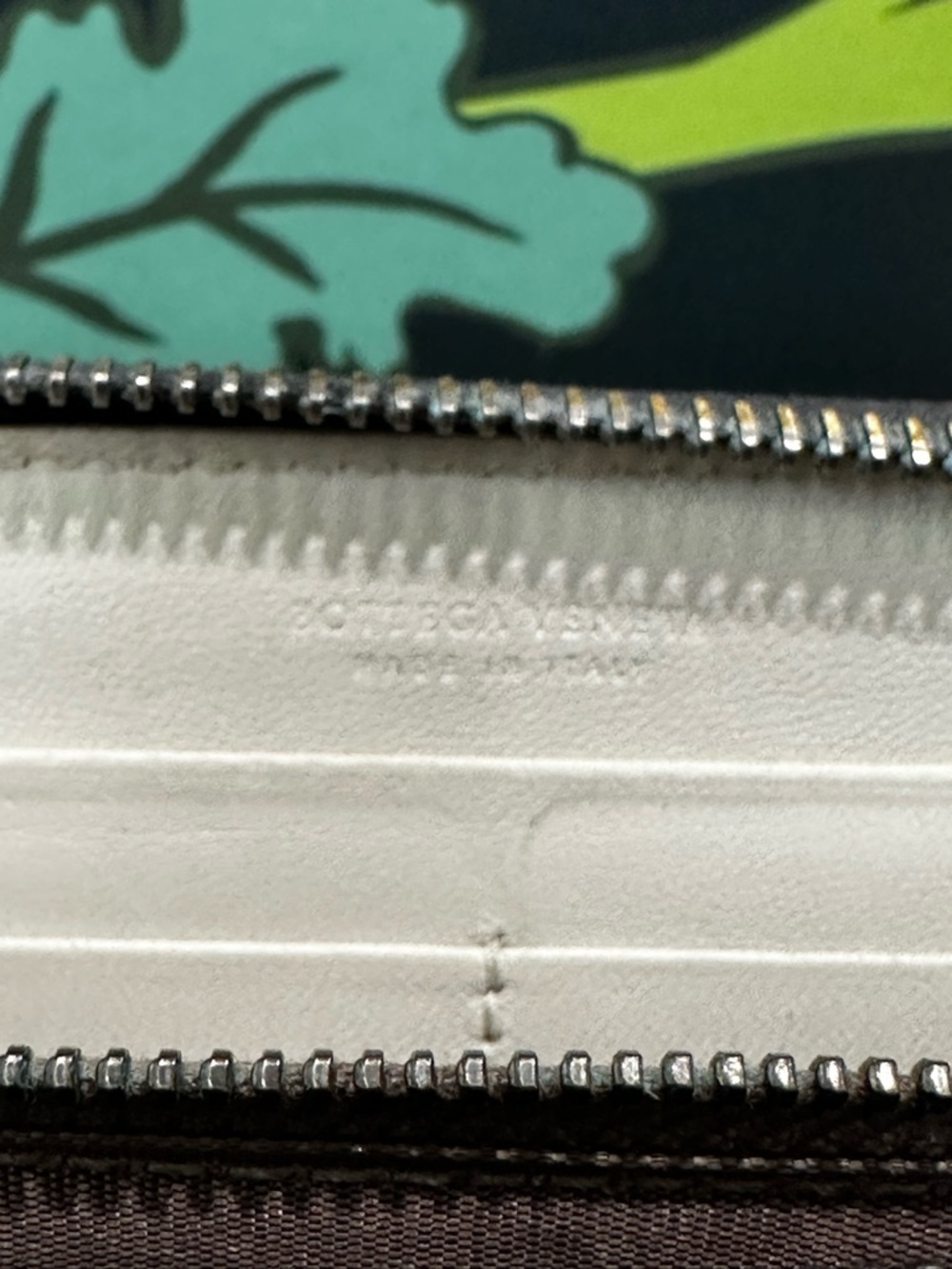 Vintage Bottega Veneta Geometric Zip Around Wallet Black White Rare - Picture 7 of 11